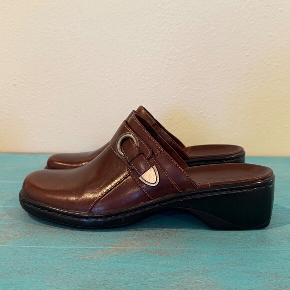 Clarks Womens Brown Leather Slip-On Mule Shoes With Buckle Detail Sz 7 #74106 - Picture 5 of 11